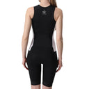 Trinovate Essential Trisuit Damen schwarz-weiß, Ansicht von hinten am weiblichen Modell